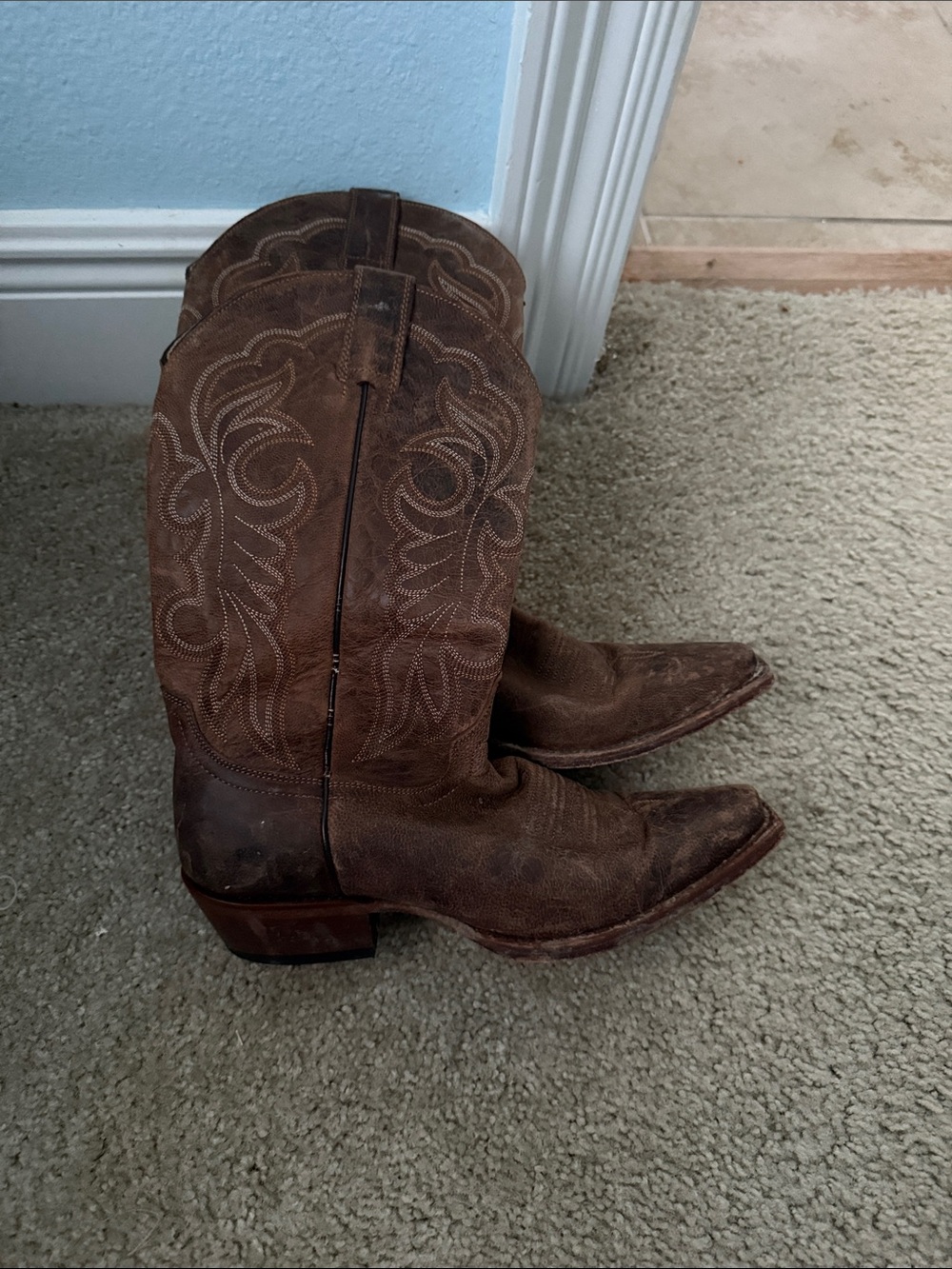 Shyanne Brown Western Embroidered Leather Heeled Boots